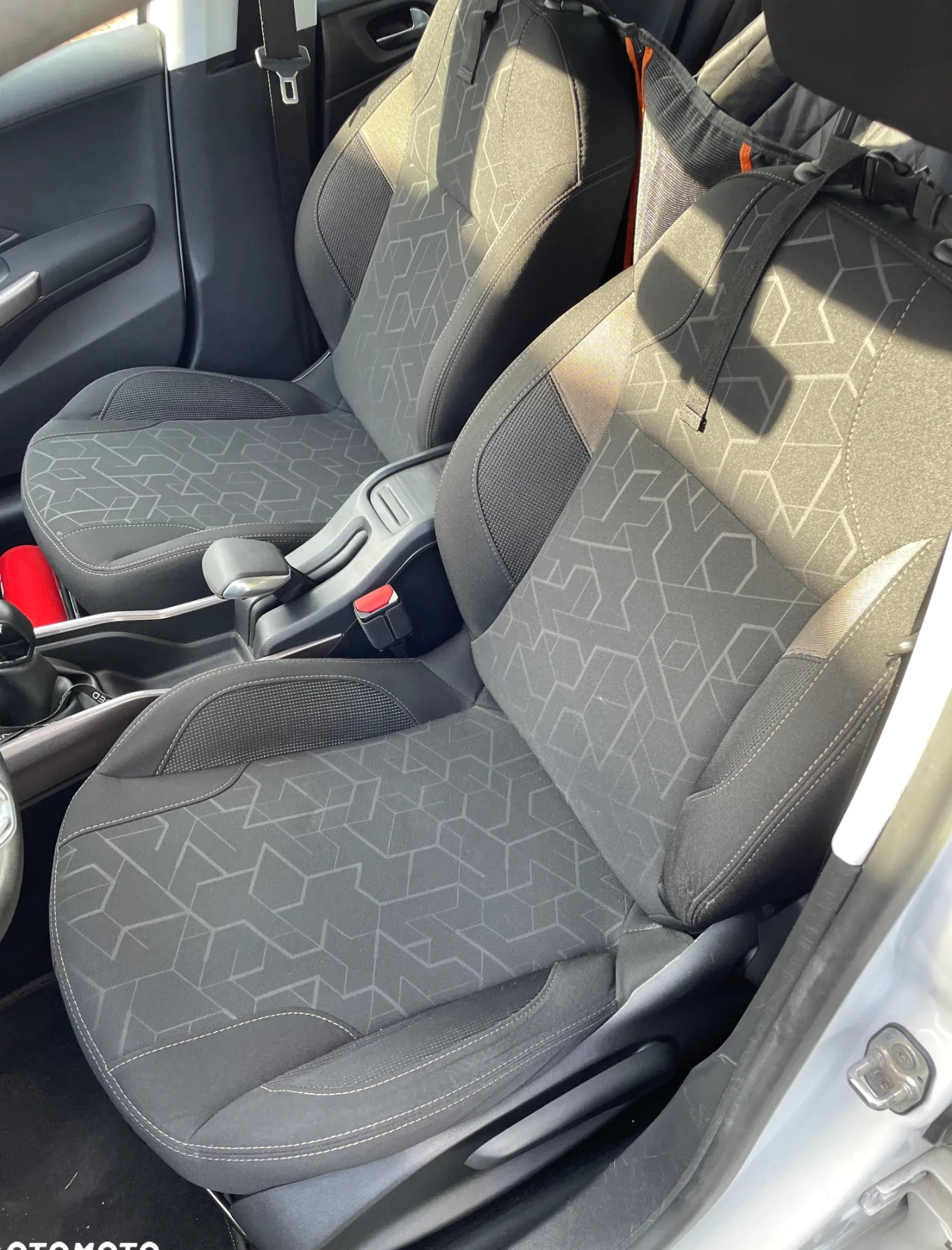 Peugeot 2008 cena 32900 przebieg: 196683, rok produkcji 2016 z Gniezno małe 29